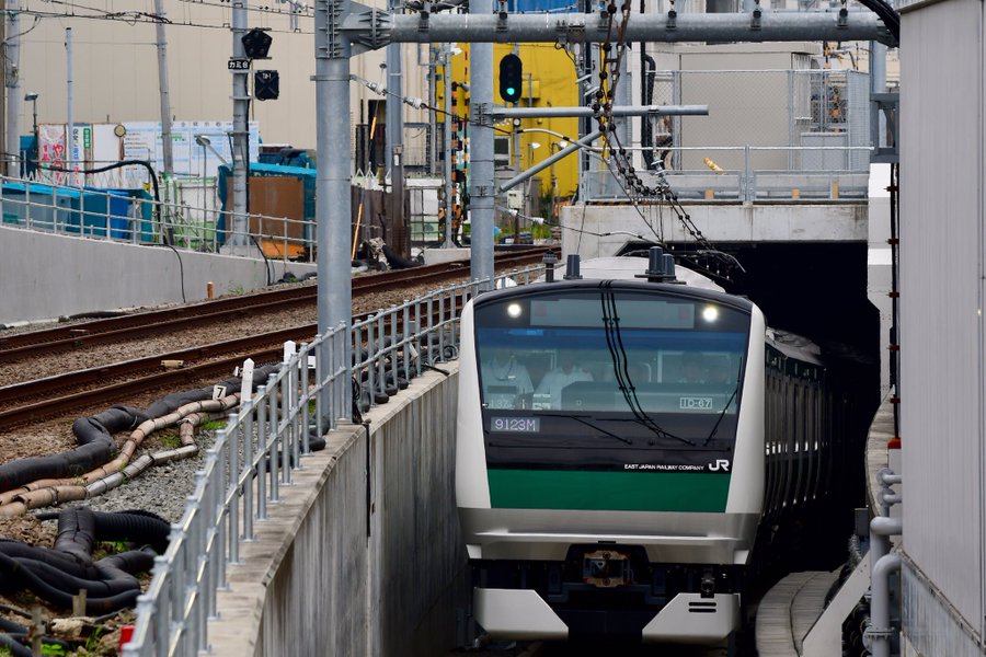 ついに相鉄・JR直通線にJR東日本E233系が乗り入れ　開業に向けた試運転