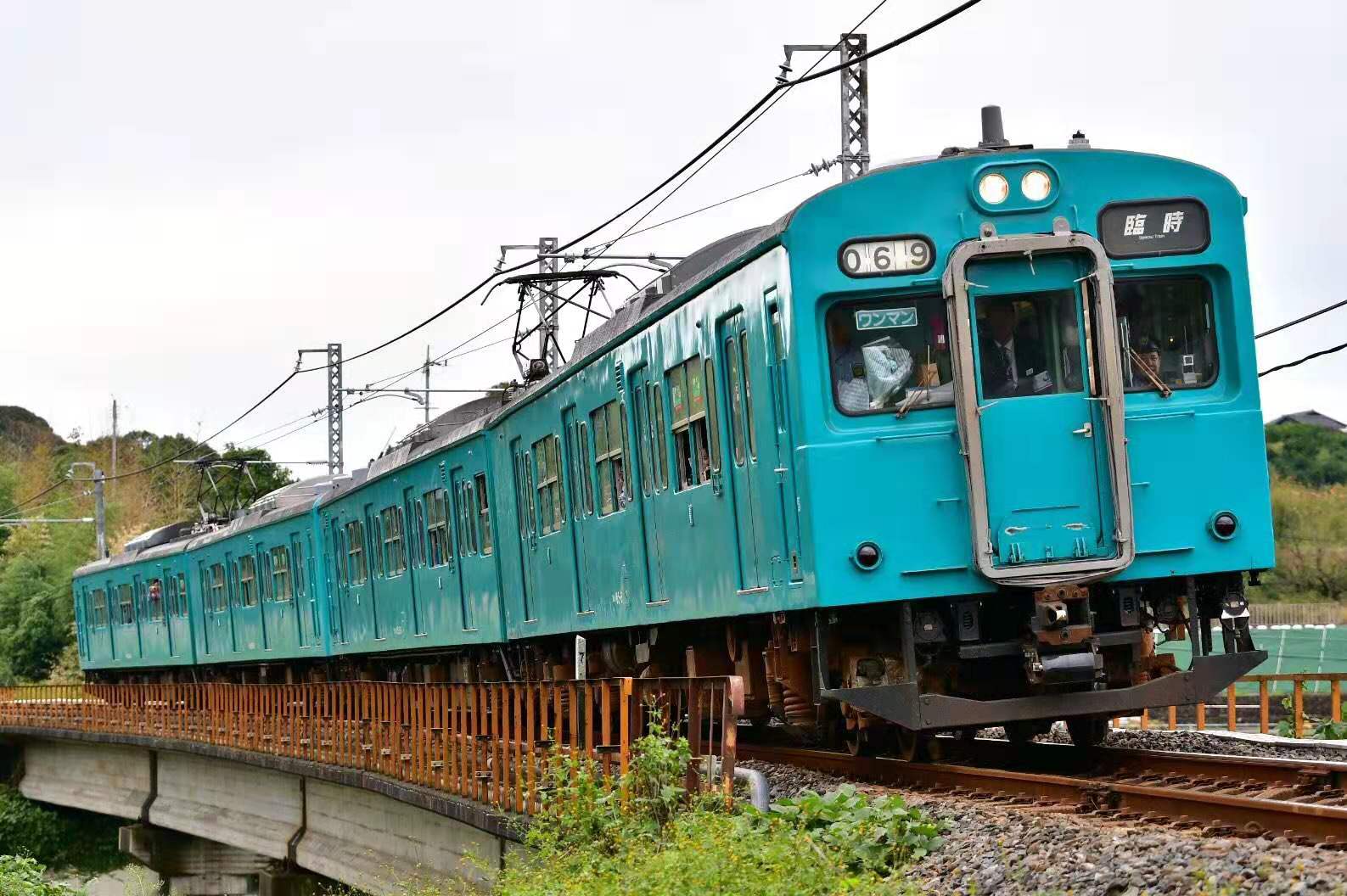 【ラストラン】和歌山線105系が引退　臨時快速が和歌山～橋本間で1往復　珍しい臨時幕で運転