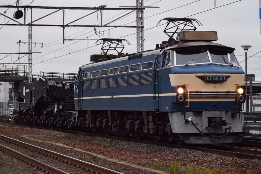 シキ800　返却回送が行われる　EF66-27が牽引　京都鉄道博物館での展示終了で