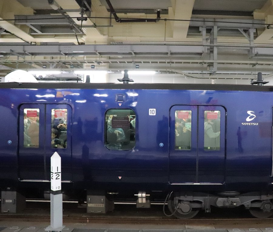 【黒歴史】相鉄・JR直通線開業一番列車が鉄オタで地獄の満員電車に　特急新宿行きで