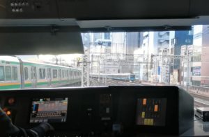 【電車でD？】東海道線と京浜東北線快速の並走バトルを見てきた　京浜東北線が東海道線を追い抜く場面も　運行ダイヤも紹介