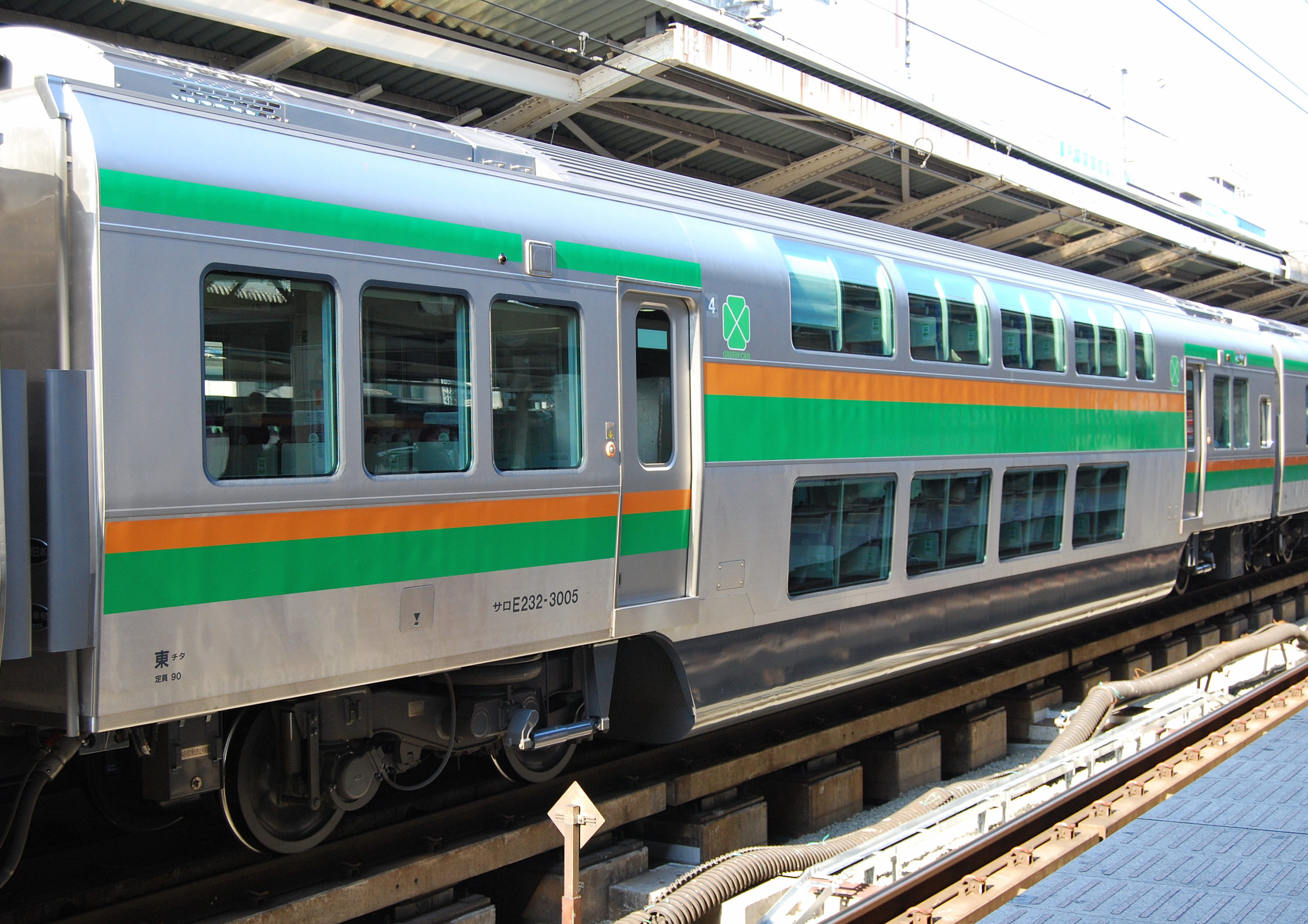 【定価から4割引】普通列車グリーン車に600円分で格安で乗る方法　同じ料金でも車種によって異なる乗り心地