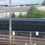 【珍事】長野総合車両センターに真っ黒なE257系が出現 その正体は一体...