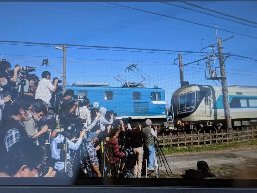 【最後の甲種輸送】東武500系リバティが秩父鉄道三ヶ尻線を走行 廃線に伴い多くの撮影者が
