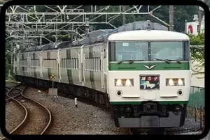 【JR東日本】冬の臨時列車増発へ　引退の185系も追加運転