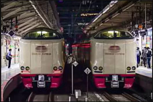 【年に数回しか見られない】東京駅で一瞬だけ起こるサンライズエクスプレスの並びとは? 撮影方法は?