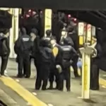 鉄道ファンが貨物列車に乗り込み緊急停車 警察にシラを切ろうとするも防犯カメラで一蹴