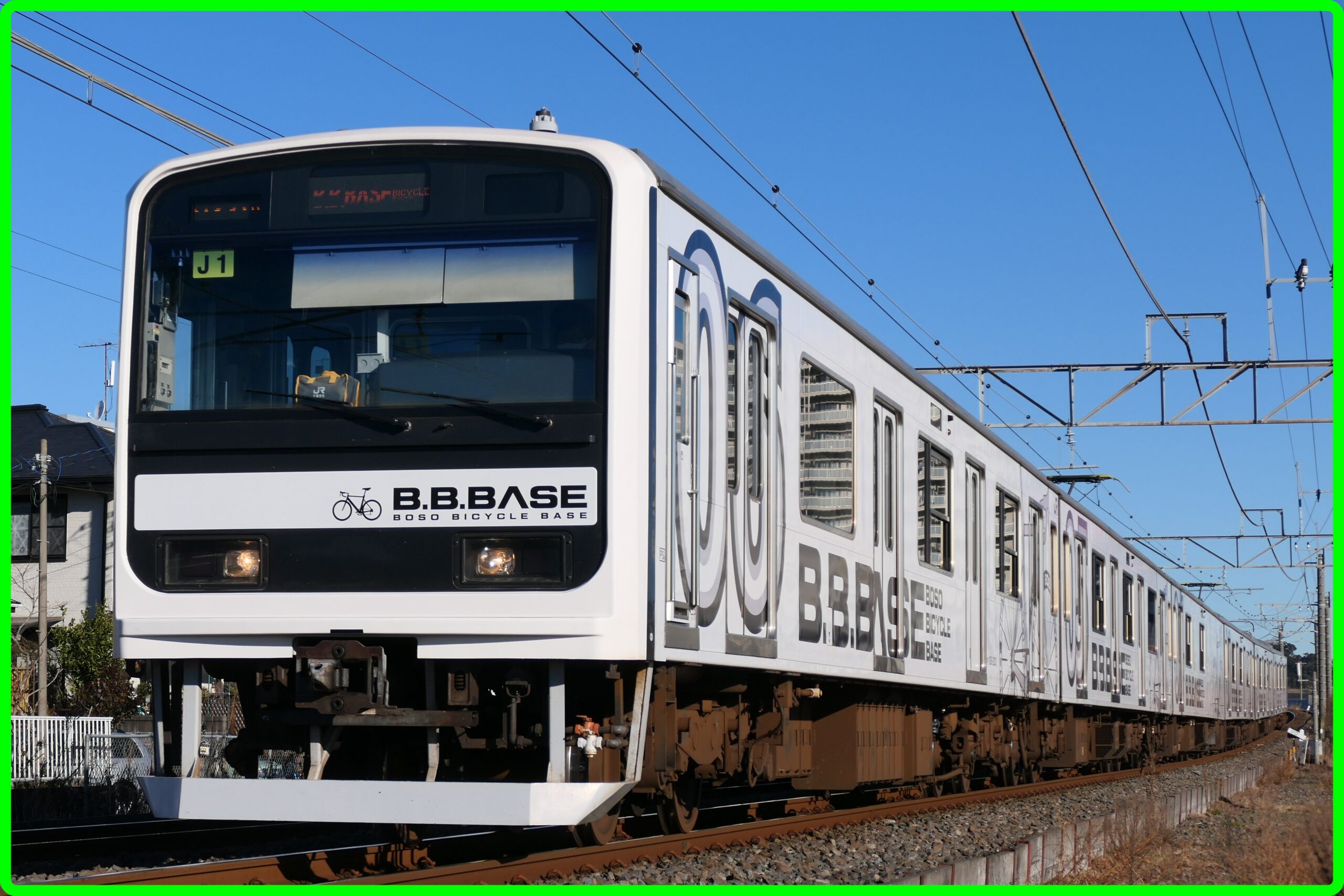 常磐線E233系2000番台マト8編成が長野総合車両センターに回送　ワンマン化改造のため