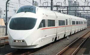 【短命すぎる】小田急電鉄、ロマンスカー50000形｢VSE｣引退へ 2022年春定期運用終了 2023年秋完全撤退