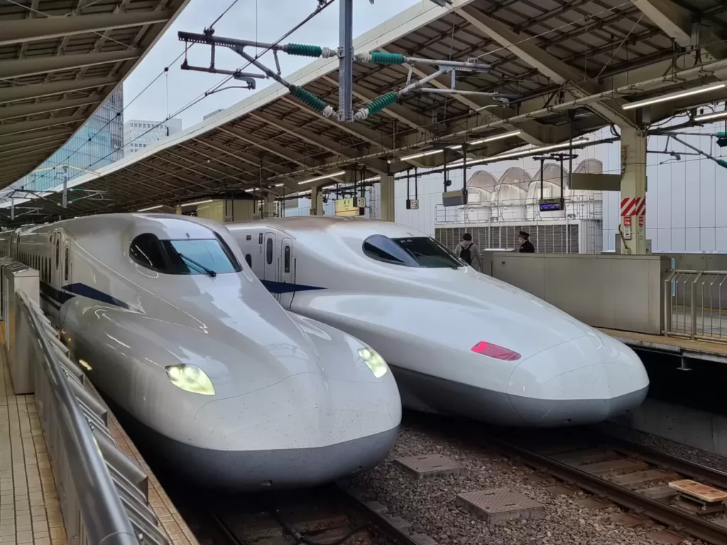 新大阪-博多間を新幹線で安く移動する方法